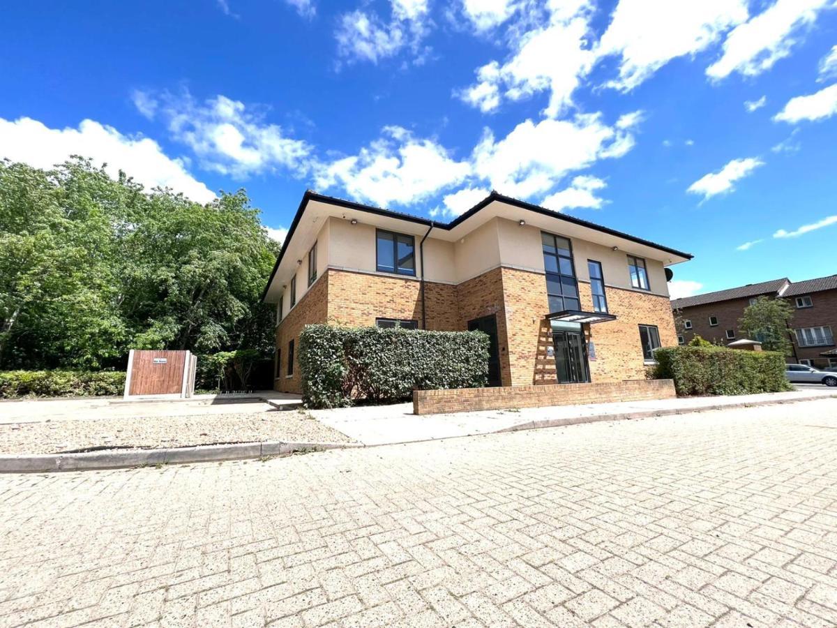 Omega Inn Milton Keynes Zewnętrze zdjęcie