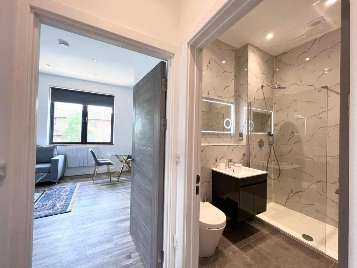 Omega Inn Milton Keynes Zewnętrze zdjęcie