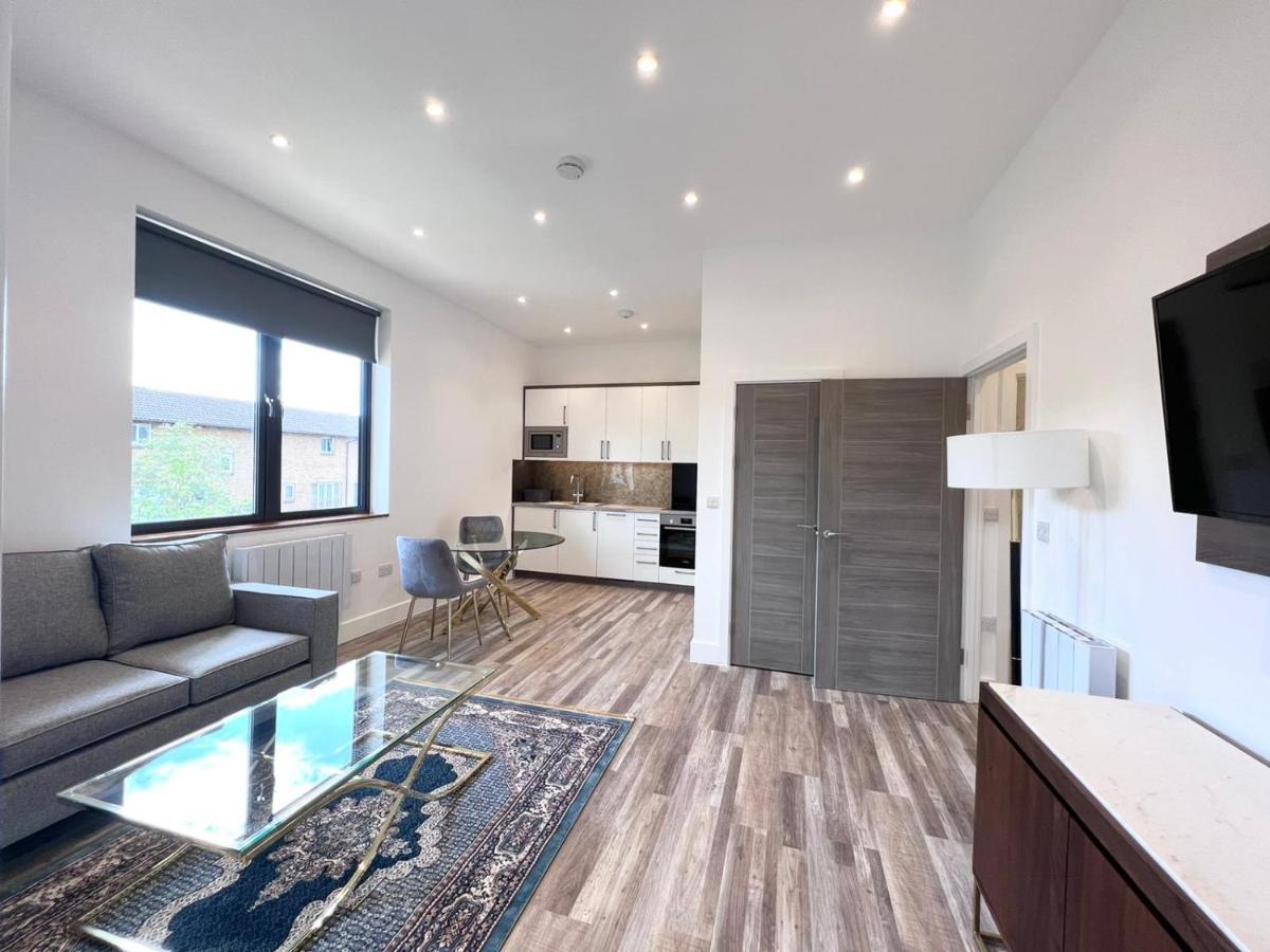Omega Inn Milton Keynes Zewnętrze zdjęcie